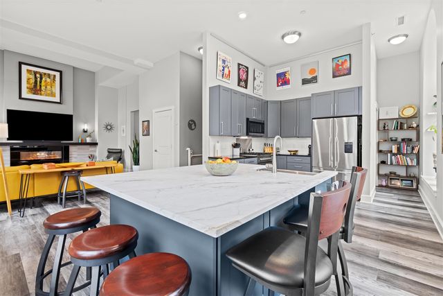 27 Library Street 202, Grand Rapids, MI 49503