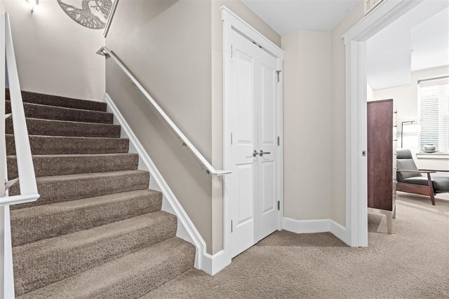 27 Library Street 202, Grand Rapids, MI 49503