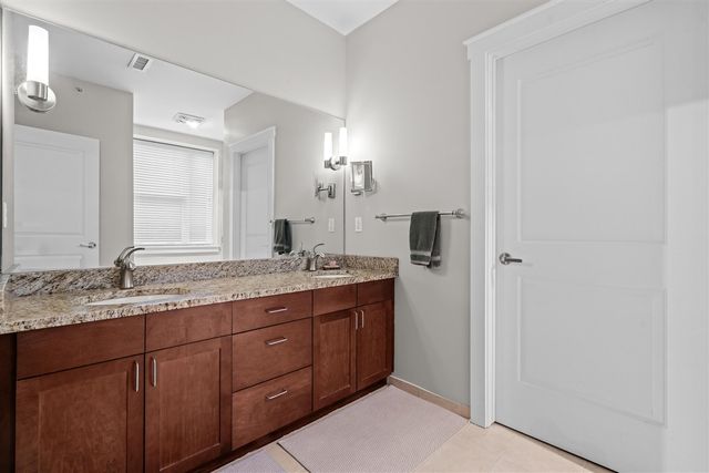 27 Library Street 202, Grand Rapids, MI 49503