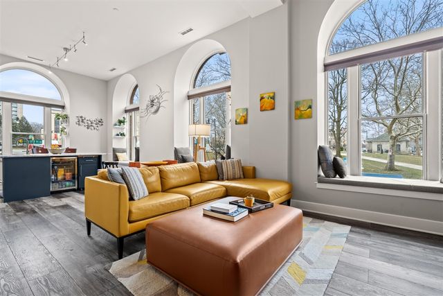 27 Library Street 202, Grand Rapids, MI 49503