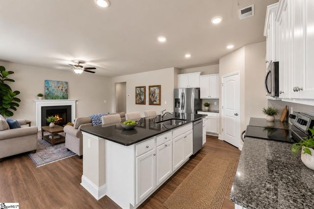 4 Harvestwood Place, Greenville, SC 29605