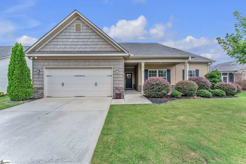 4 Harvestwood Place, Greenville, SC 29605