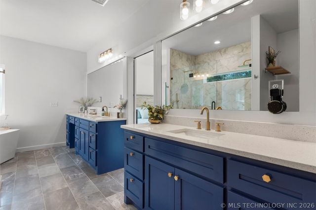 1932 E Line Avenue, Sapulpa, OK 74066