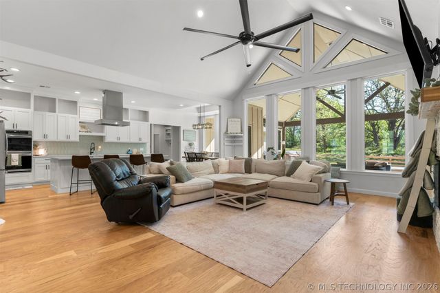 1932 E Line Avenue, Sapulpa, OK 74066