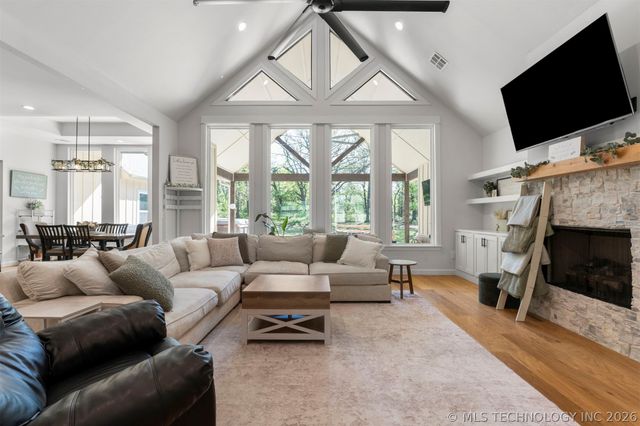 1932 E Line Avenue, Sapulpa, OK 74066