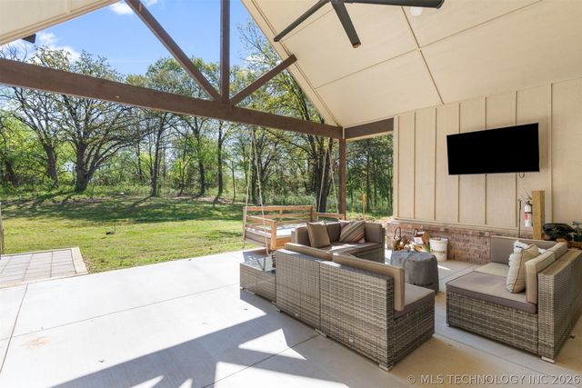 1932 E Line Avenue, Sapulpa, OK 74066