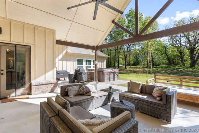 1932 E Line Avenue, Sapulpa, OK 74066