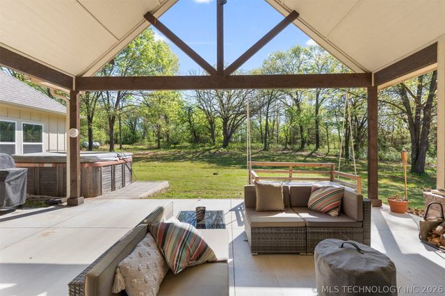 1932 E Line Avenue, Sapulpa, OK 74066