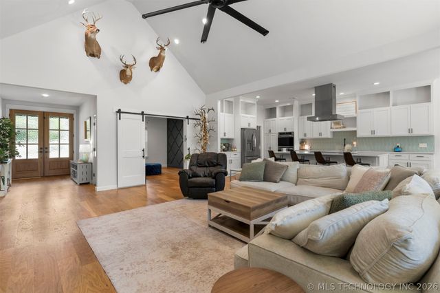 1932 E Line Avenue, Sapulpa, OK 74066