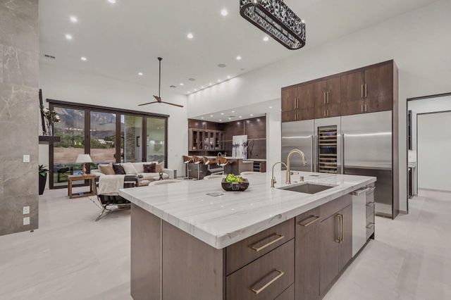 18 Chamisa Road, Placitas, NM 87043