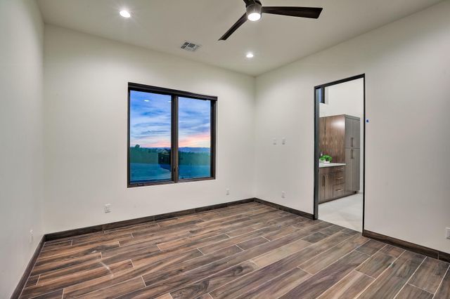 18 Chamisa Road, Placitas, NM 87043