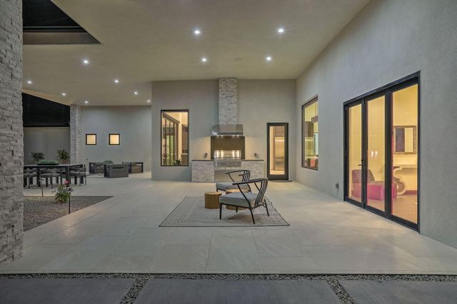 18 Chamisa Road, Placitas, NM 87043