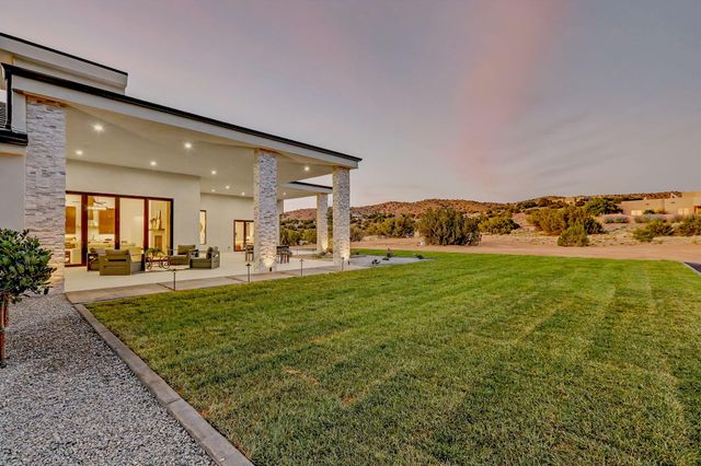 18 Chamisa Road, Placitas, NM 87043