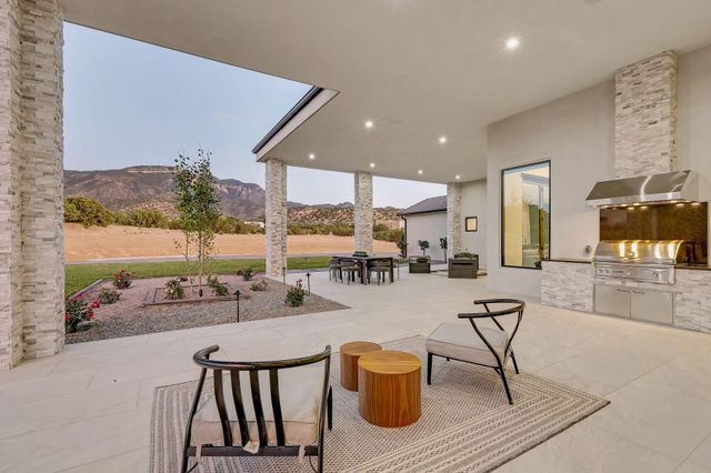 18 Chamisa Road, Placitas, NM 87043