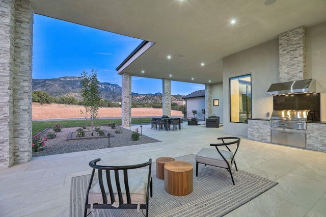 18 Chamisa Road, Placitas, NM 87043