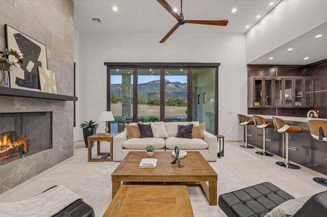 18 Chamisa Road, Placitas, NM 87043