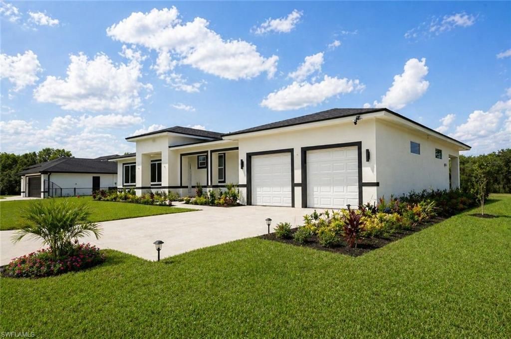 1715 McArthur AVE, LEHIGH ACRES, FL 33972 — photo 3