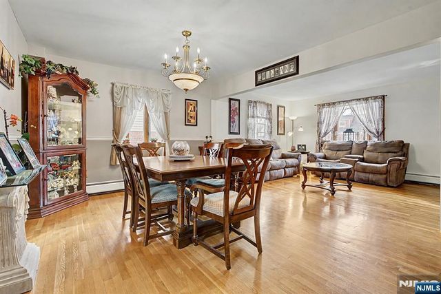27 Westwood Drive, Fair Lawn, NJ 07410