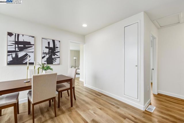 2592 Miramar Ave, Castro Valley, CA 94546