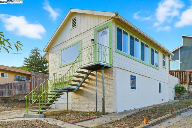 2592 Miramar Ave, Castro Valley, CA 94546