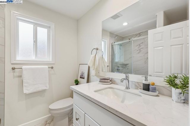 2592 Miramar Ave, Castro Valley, CA 94546