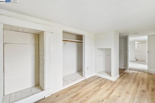 2592 Miramar Ave, Castro Valley, CA 94546