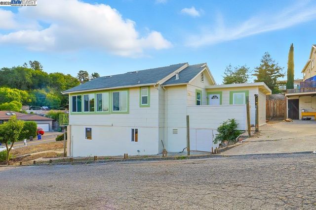 2592 Miramar Ave, Castro Valley, CA 94546
