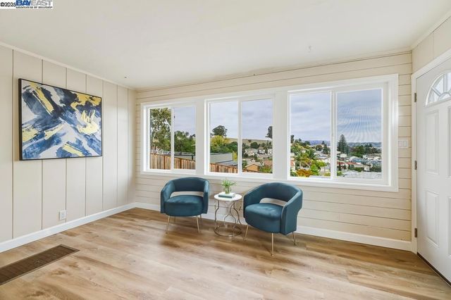 2592 Miramar Ave, Castro Valley, CA 94546