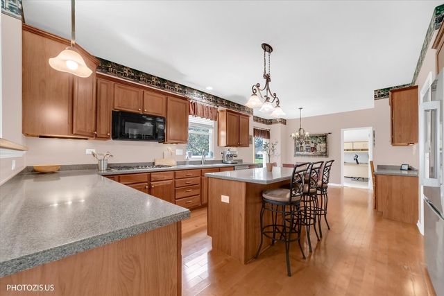 157 Primrose Lane, Bartlett, IL 60103