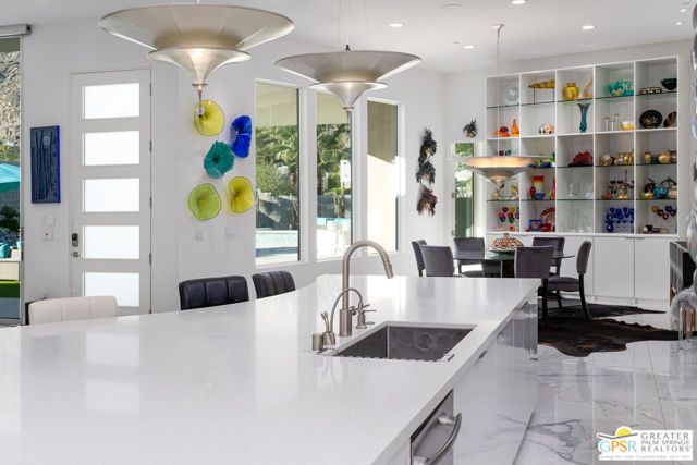 586 Polaris Court, Palm Springs, CA 92264