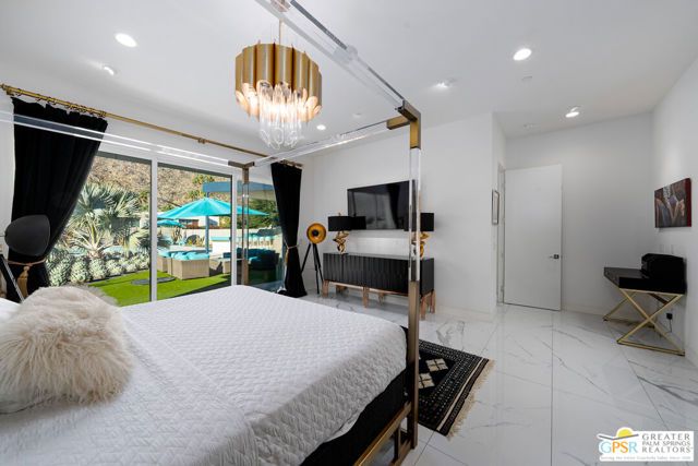 586 Polaris Court, Palm Springs, CA 92264