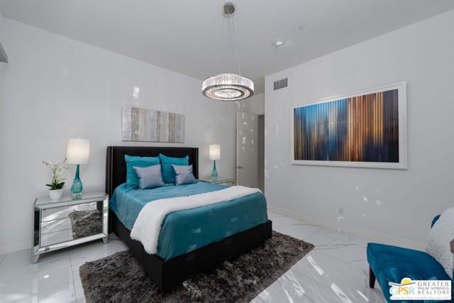 586 Polaris Court, Palm Springs, CA 92264