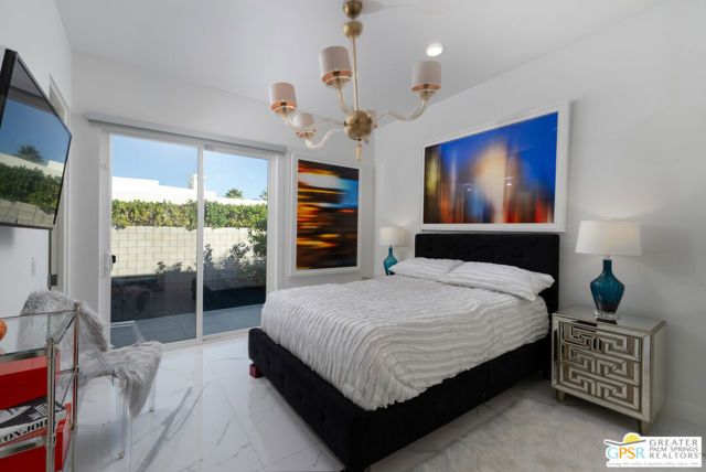 586 Polaris Court, Palm Springs, CA 92264