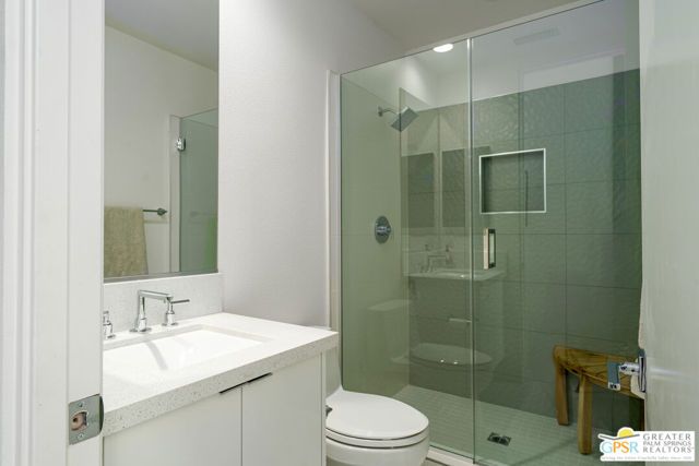 586 Polaris Court, Palm Springs, CA 92264