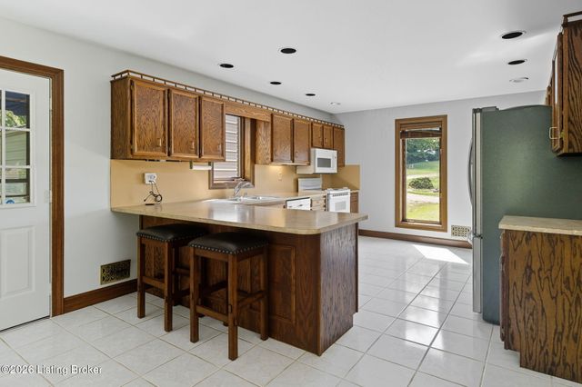 6601 Mount Washington Rd, Louisville, KY 40229