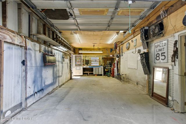 6601 Mount Washington Rd, Louisville, KY 40229