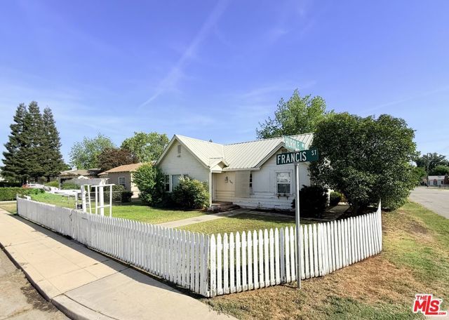 347 Francis Street, Bakersfield, CA 93308