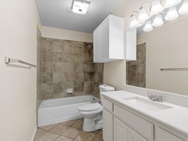 1522 Knollview Lane, Carrollton, TX 75007