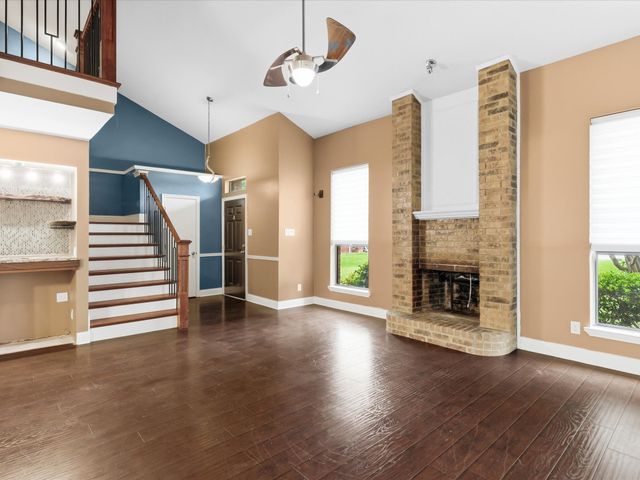 1522 Knollview Lane, Carrollton, TX 75007