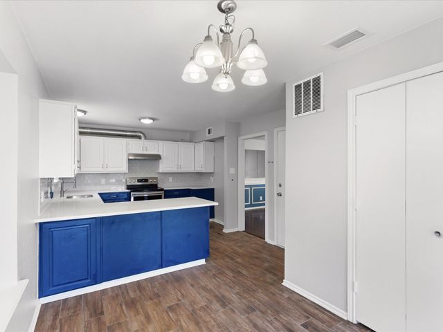 1522 Knollview Lane, Carrollton, TX 75007