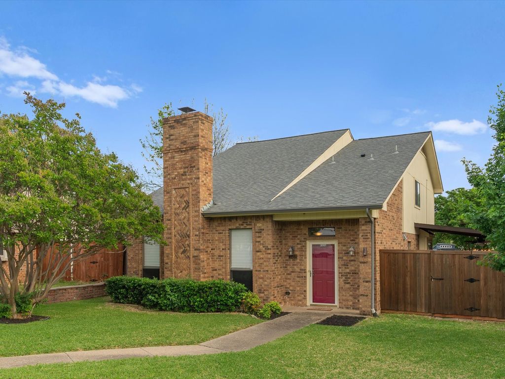 1522 Knollview Lane, Carrollton, TX 75007