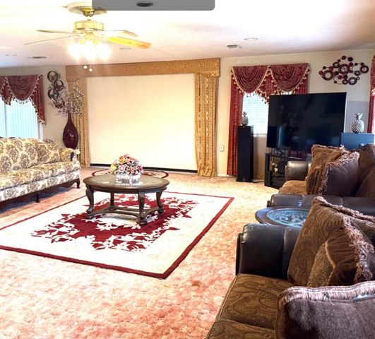 3315 Sunnyview Ln, North Highlands, CA 95660