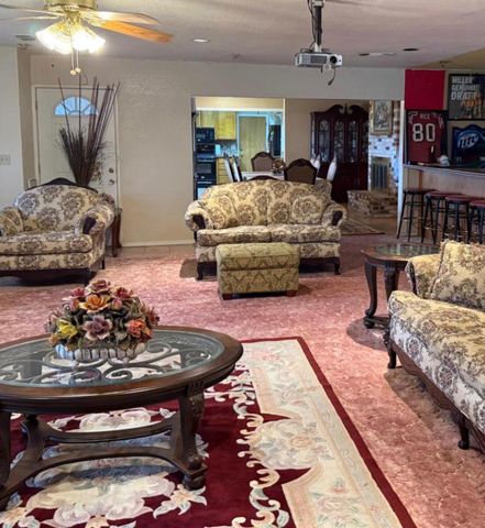 3315 Sunnyview Ln, North Highlands, CA 95660