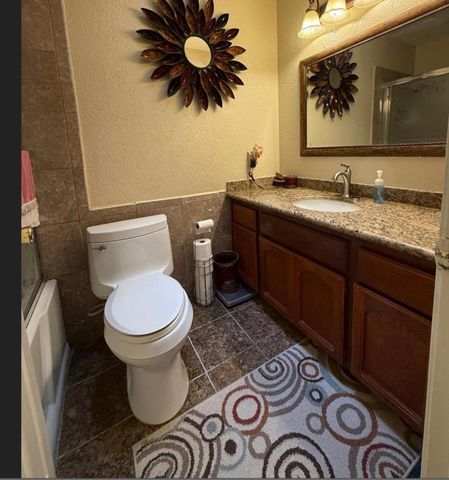 3315 Sunnyview Ln, North Highlands, CA 95660