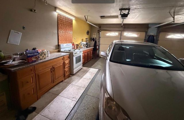 3315 Sunnyview Ln, North Highlands, CA 95660