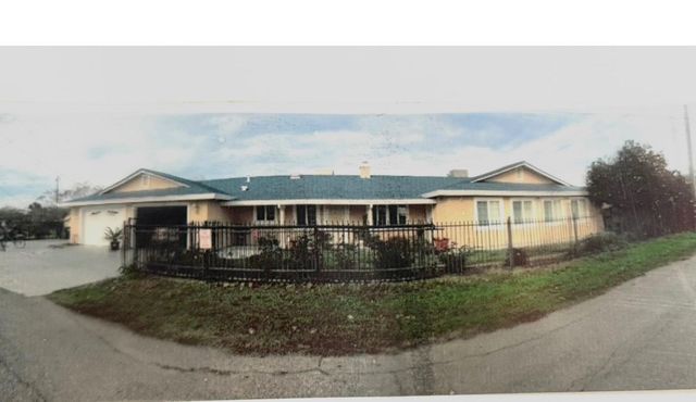 3315 Sunnyview Ln, North Highlands, CA 95660
