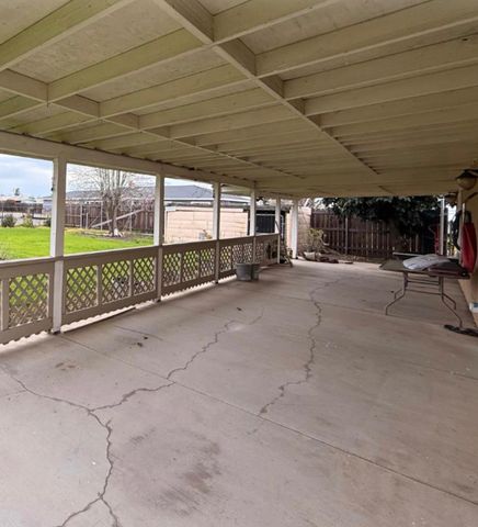 3315 Sunnyview Ln, North Highlands, CA 95660