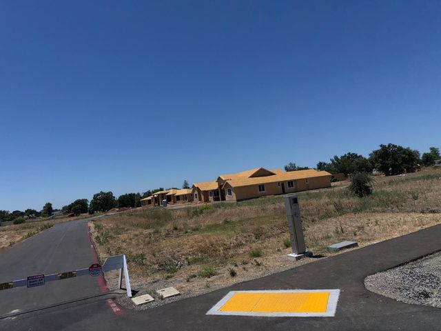 3315 Sunnyview Ln, North Highlands, CA 95660