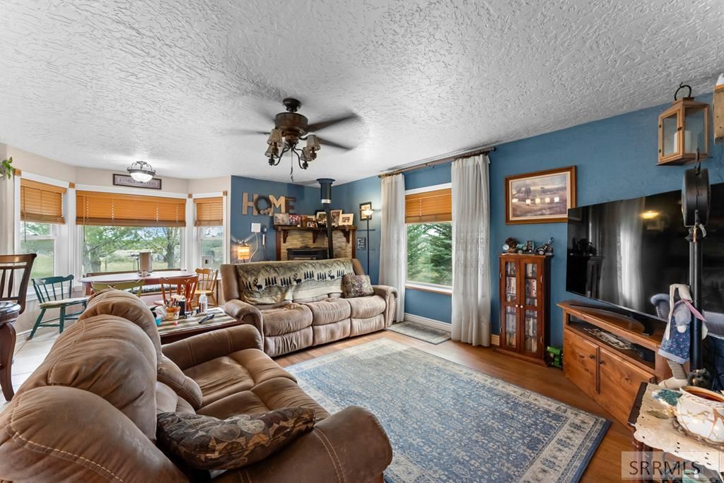 Image 24 of property listing at 7581 W 6000 N, Rexburg, ID 83440