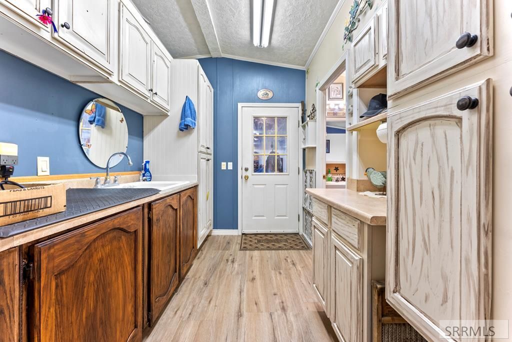 Image 31 of property listing at 7581 W 6000 N, Rexburg, ID 83440